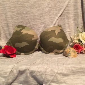 NWT PINK VICTORIAS SECRET BRA